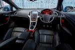 Holden Astra VXR 2015 года